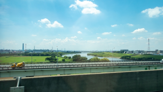 鉄道乗車記録の写真:車窓・風景(2)        「荒川を渡って埼玉県へ。」