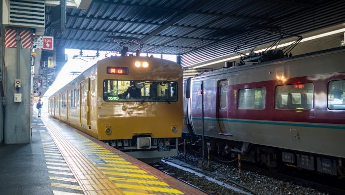 鉄道乗車記録の写真:乗車した列車(外観)(10)        「岡山駅に到着。」