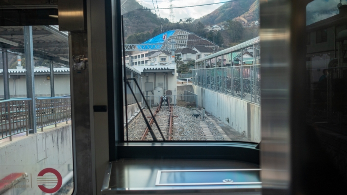 鉄道乗車記録の写真:車窓・風景(11)     「終点あき亀山駅に到着。」