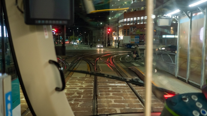 鉄道乗車記録の写真:車窓・風景(3)        「皆実線と分岐します。」