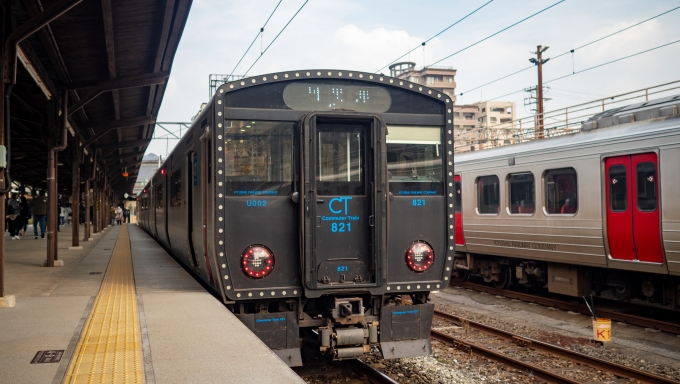 鉄道乗車記録の写真:乗車した列車(外観)(4)        「鹿児島本線の起点となる門司港駅に到着。」