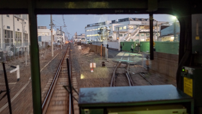 鉄道乗車記録の写真:車窓・風景(7)        「阪神高速と国道2号線の陸橋を潜るとすぐ、川崎車両兵庫工場への専用線が分岐していきます。」