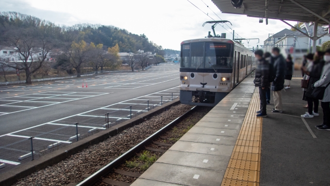 鉄道乗車記録の写真:乗車した列車(外観)(1)          「先ほど見送った車両が戻ってきました。」