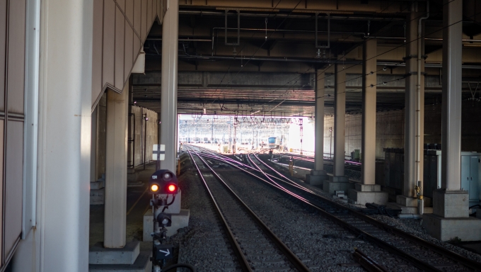 鉄道乗車記録の写真:駅舎・駅施設、様子(5)        「小田急多摩線の終点の先は、延伸計画と車庫へ至るための線路が続いています。」