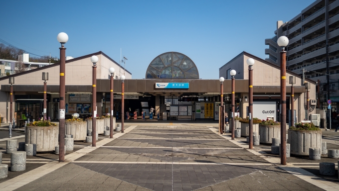 鉄道乗車記録の写真:駅舎・駅施設、様子(6)        「ここから多摩センター駅まで歩いて向かいます。」