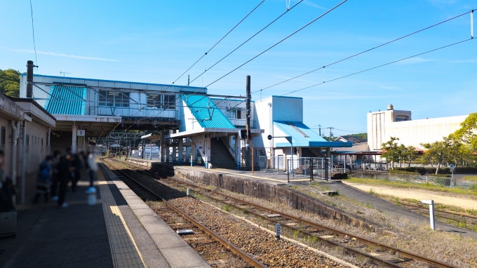 鉄道乗車記録の写真:駅舎・駅施設、様子(1)        「JR福塩線に乗り換えて福山へ。」