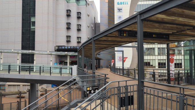 鉄道乗車記録の写真:駅舎・駅施設、様子(1)          「姫路駅で山陽電鉄に乗り換えます。」