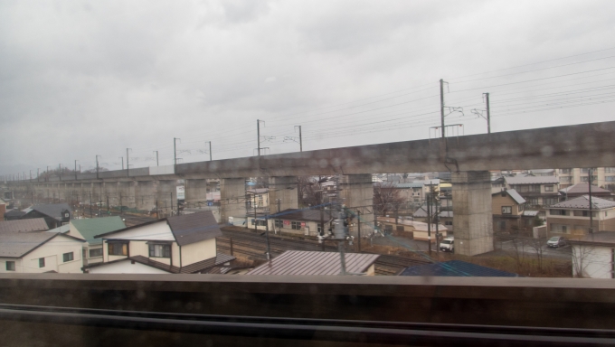 鉄道乗車記録の写真:車窓・風景(9)        「東北新幹線と離れ、標準軌の在来線である田沢湖線を進みます。」