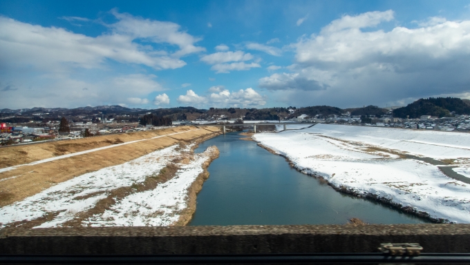 鉄道乗車記録の写真:車窓・風景(15)        「磐井川を渡るとすぐ一ノ関到着。」