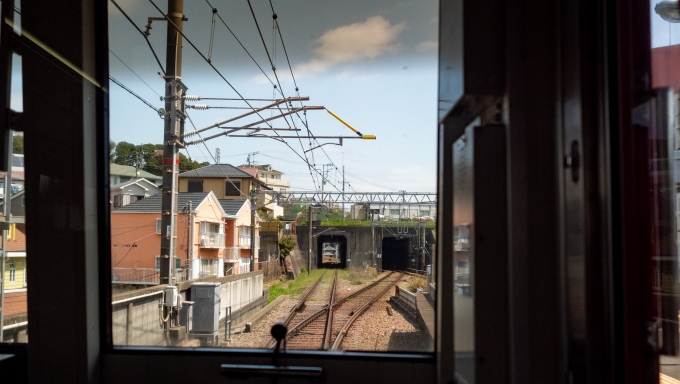 鉄道乗車記録の写真:車窓・風景(8)        「三浦海岸駅から続いた複線区間もここで終わり単線区間となります。
直進方向は安全側線。」