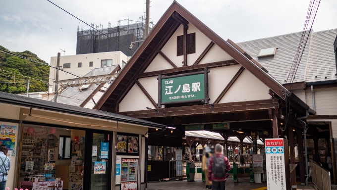 鉄道乗車記録の写真:車窓・風景(1)        「江ノ電の江ノ島駅はスルーして・・・」