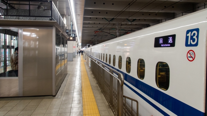 鉄道乗車記録の写真:駅舎・駅施設、様子(49)        「博多到着。」
