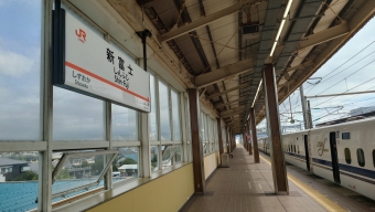 新富士駅 写真:駅名看板