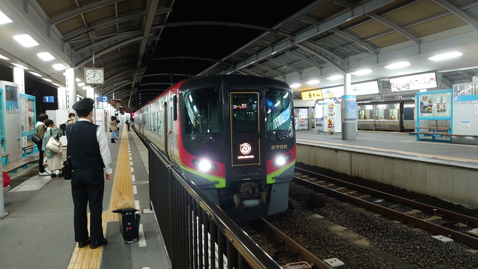 鉄道乗車記録「高松駅から徳島駅」乗車した列車(外観)の写真(2) by river180 撮影日時:2020年10月
