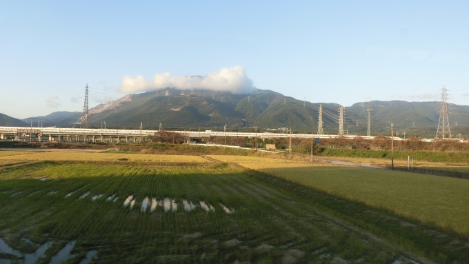 鉄道乗車記録の写真:車窓・風景(2)        「伊吹山」