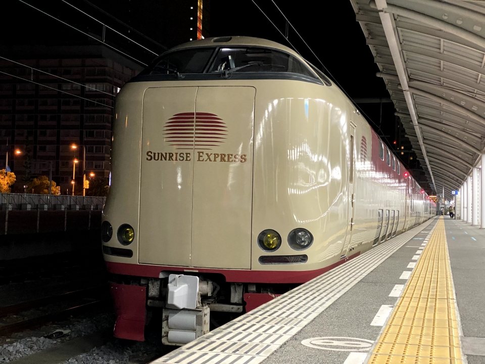 鉄道乗車記録「高松駅から東京駅」乗車した列車(外観)の写真(1) by Yamady 撮影日時:2021年05月08日