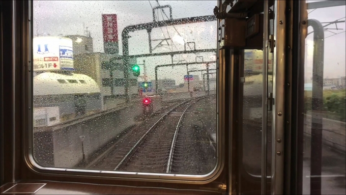 鉄道乗車記録の写真:車窓・風景(2)        「前面展望映像より、豊中発車駅直後の切り取り。」