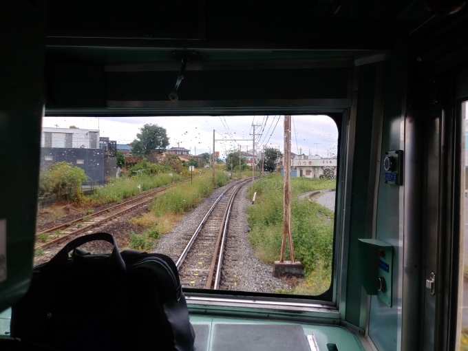 鉄道乗車記録の写真:車窓・風景(6)        「八高線との併走区間が終わり、八高線が離れていく」