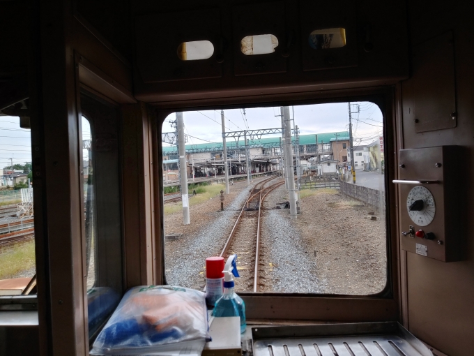 鉄道乗車記録の写真:車窓・風景(3)        「羽生駅に進入していく」