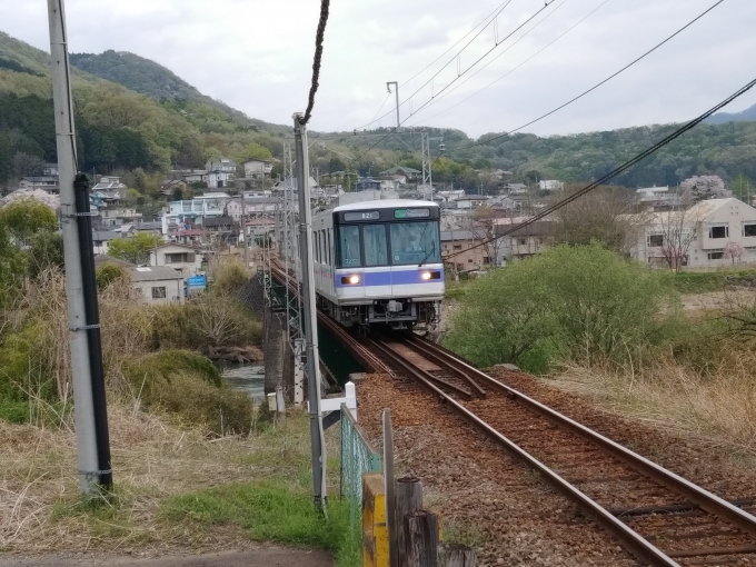 鉄道乗車記録の写真:乗車した列車(外観)(1)        「渡良瀬川橋梁を通過中の800系。富士山下ホームから撮影」