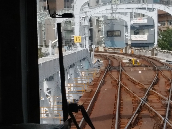 鉄道乗車記録の写真:車窓・風景(2)        「隅田川橋梁から浅草駅への大カーブ入り口を望む」