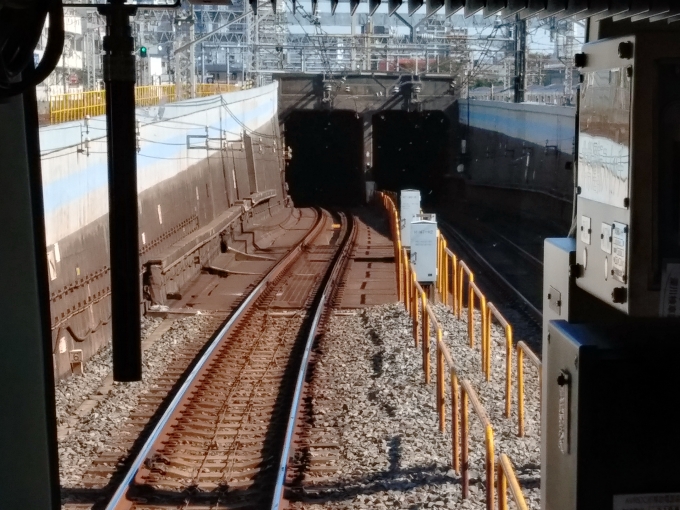 鉄道乗車記録の写真:車窓・風景(3)        「地下鉄トンネル入口」