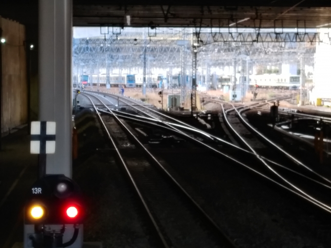 鉄道乗車記録の写真:車窓・風景(2)        「唐木田駅ホームから車両基地を撮影」