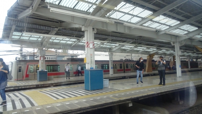 鉄道乗車記録の写真:車窓・風景(9)        「飯能駅に到着です。ここからスイッチバックします。」