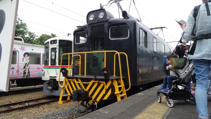 鉄道乗車記録の写真:乗車した列車(外観)(6)        「三峰口駅に到着して直ぐにＳＬは編成から解放されて先頭には電機が顔を出しています。」