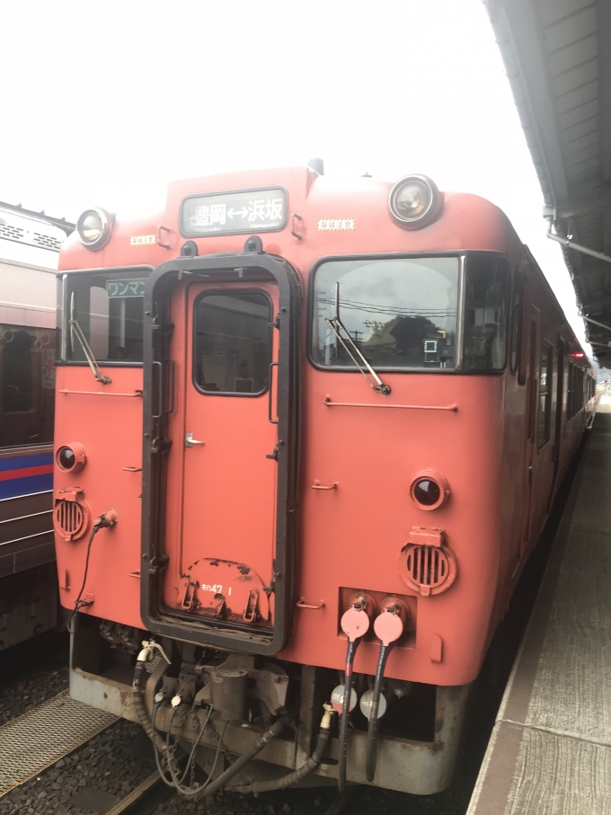 鉄道乗車記録の写真:乗車した列車(外観)(1)        「キハ47 トップナンバー」