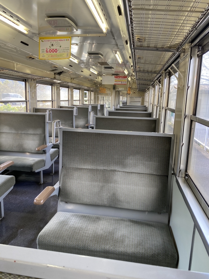 鉄道乗車記録の写真:車内設備、様子(2)     「誰もいない。」