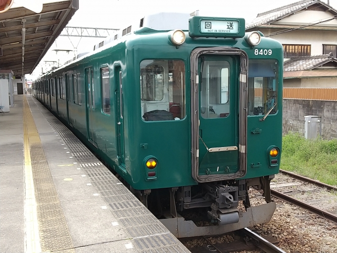 鉄道乗車記録の写真:列車・車両の様子(未乗車)(1)        「西大寺へ帰庫するところに出会いました。3月いっぱいで運用終了すると聞いていたのですが、まだ走っていました。」