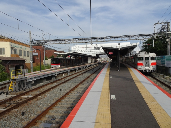 鉄道乗車記録の写真:駅舎・駅施設、様子(3)        「姫路側からの大塩駅全景です。」