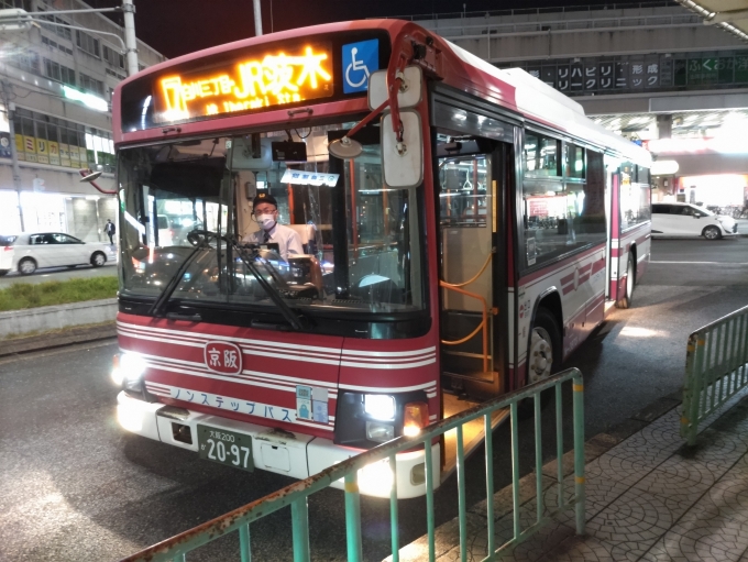 鉄道乗車記録の写真:旅の思い出(1)        「京阪枚方市駅から阪急茨木市駅まで乗車した京阪バスです。」