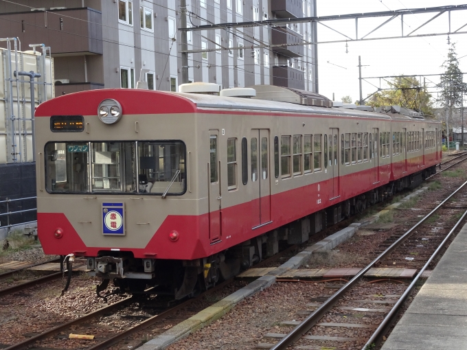 鉄道乗車記録の写真:列車・車両の様子(未乗車)(6)        「赤電塗装のモハ822編成です。」