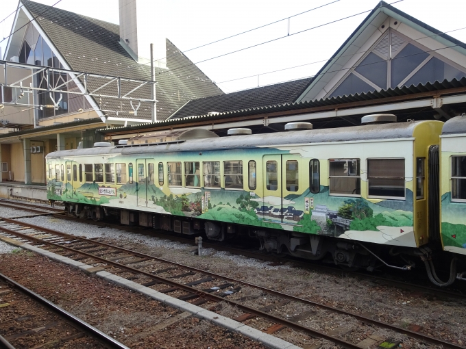 鉄道乗車記録の写真:乗車した列車(外観)(3)        「近江十景トレインのモハ1805です。」