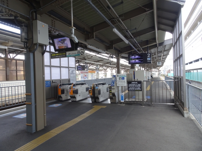 鉄道乗車記録の写真:駅舎・駅施設、様子(2)        「和歌山市駅のJR改札口です。直接JRに乗ろうとすると少し分かりにくいところにあります。(南海電車からだと連絡口があります。)」