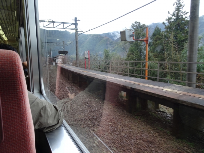 鉄道乗車記録の写真:車窓・風景(6)        「上古沢駅だけ交換設備を撤去しています。」