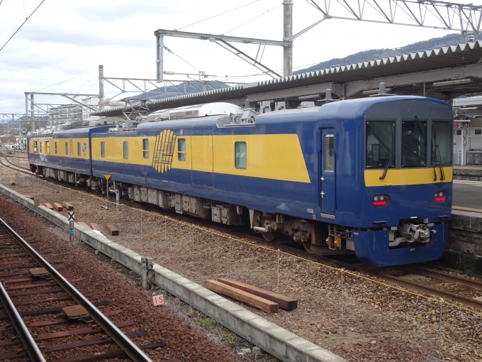 鉄道乗車記録の写真:列車・車両の様子(未乗車)(13)        「｢天空｣で橋本に着いたら、とんでもないサプライズゲストが停まっていました。」
