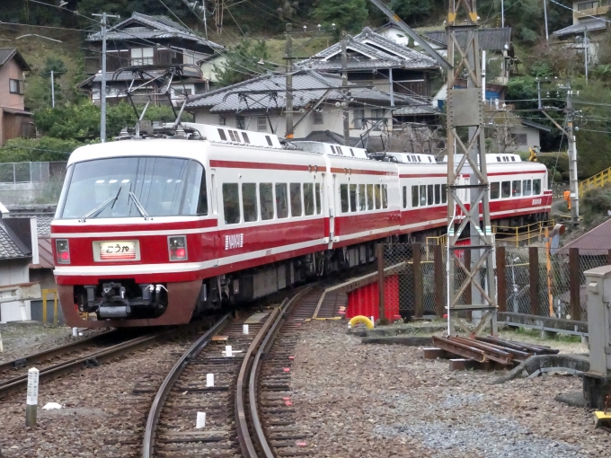 鉄道乗車記録の写真:列車・車両の様子(未乗車)(3)        「高野山ヘの登り坂を進む、特急｢こうや｣です。」
