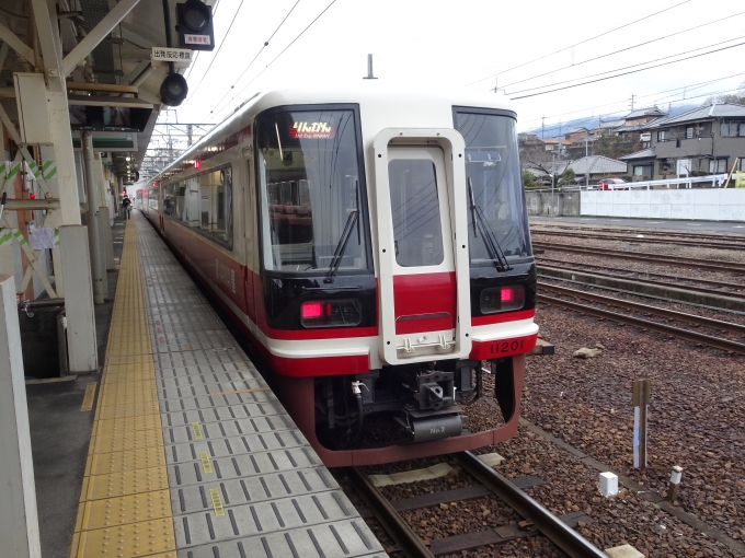 鉄道乗車記録の写真:乗車した列車(外観)(9)        「橋本に着きました。幌アダプターの付いた前面は、今をときめくJR東海のキハ85 100番台を思い出します。」