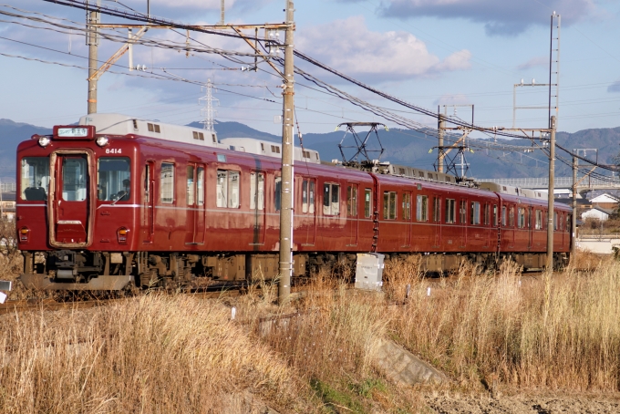 鉄道乗車記録の写真:列車・車両の様子(未乗車)(3)        「少し黒田駅寄りへ移動して、待ち構えて撮りました。」