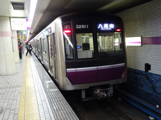 鉄道乗車記録の写真:乗車した列車(外観)(1)        「これでめでたく、大阪メトロ谷町線を完乗することになりました。」