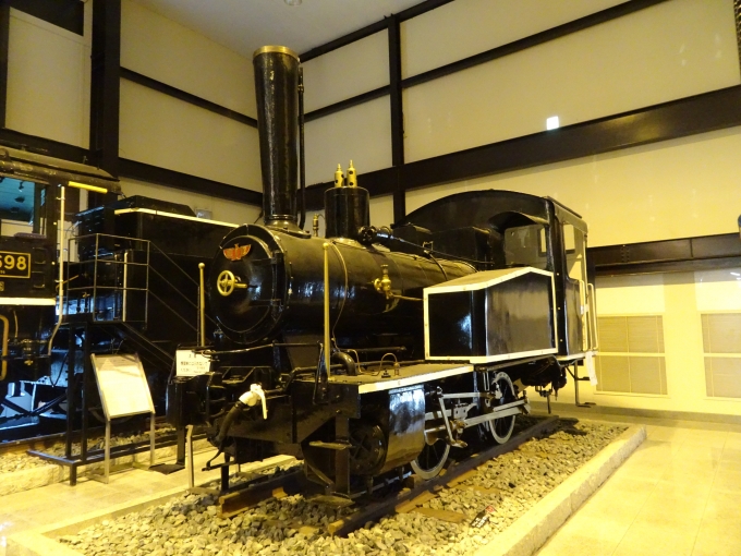 鉄道乗車記録の写真:列車・車両の様子(未乗車)(5)        「トロッコ嵯峨駅で保存されている｢SL若鷹｣号です。もともとは鷹取工場で保存されていたのですが、鷹取工場閉所の際に今の場所に移転しました。」
