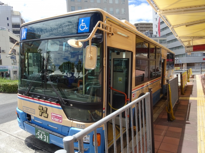 鉄道乗車記録の写真:旅の思い出(5)        「この阪急バスに乗って北区内某所へ移動です。(場所等は個人的なことなので、あまり詳しく言えません。)」