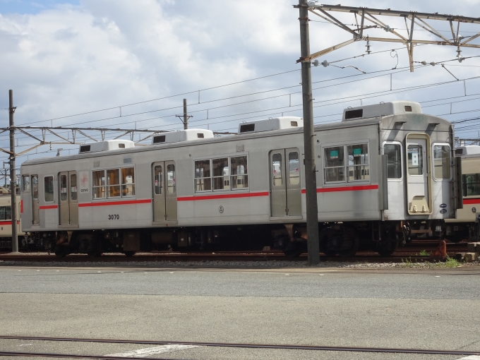 鉄道乗車記録の写真:列車・車両の様子(未乗車)(3)        「休車中の3070です。」