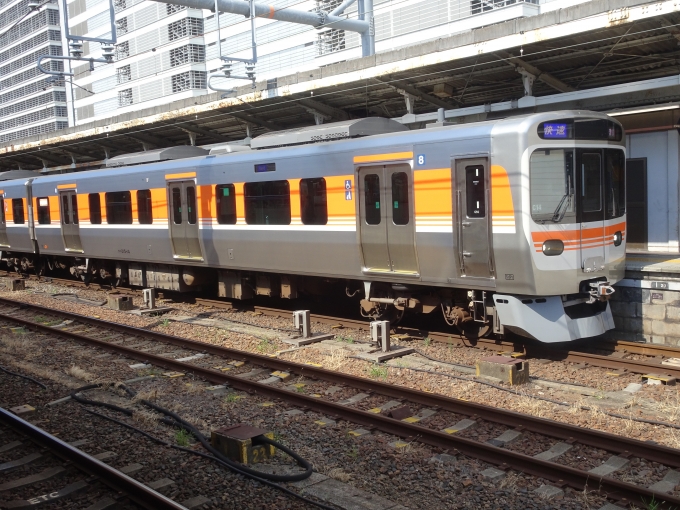 鉄道乗車記録の写真:列車・車両の様子(未乗車)(5)        「315系の窓配置は、JR西日本の225系等と同じ窓配置です。」