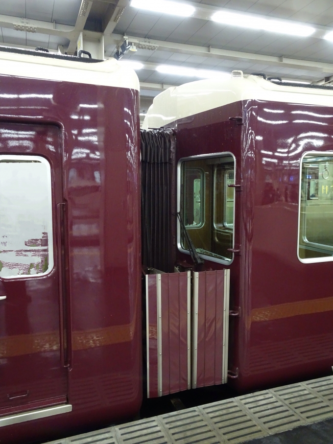 鉄道乗車記録の写真:列車・車両の様子(未乗車)(9)        「7307と7957(元7457)の連結部分です。7324Fと違って7307の運転室は残っています。7957は簡易運転台の機能があるようです。」