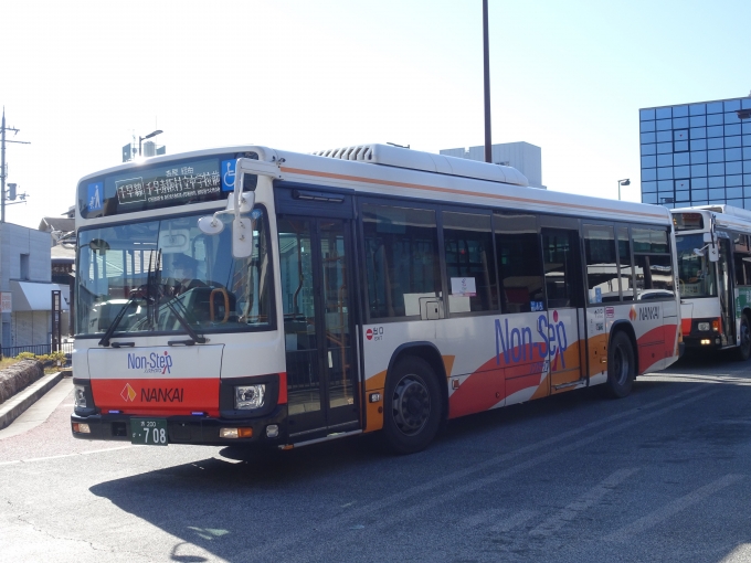 鉄道乗車記録の写真:旅の思い出(6)        「金剛バスに代わって、富田林市内初乗り入れの南海バスです。」