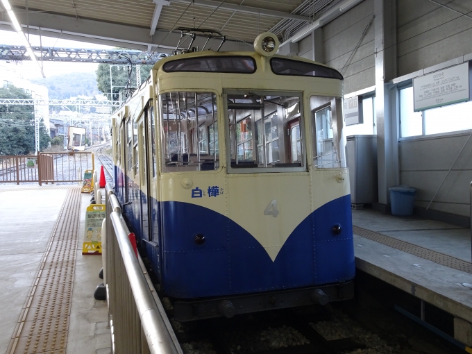 鉄道乗車記録の写真:列車・車両の様子(未乗車)(1)          「今日は鳥居前駅に｢白樺号｣が留置されています。(1月2日は｢すずらん号｣が留置されていました。)」